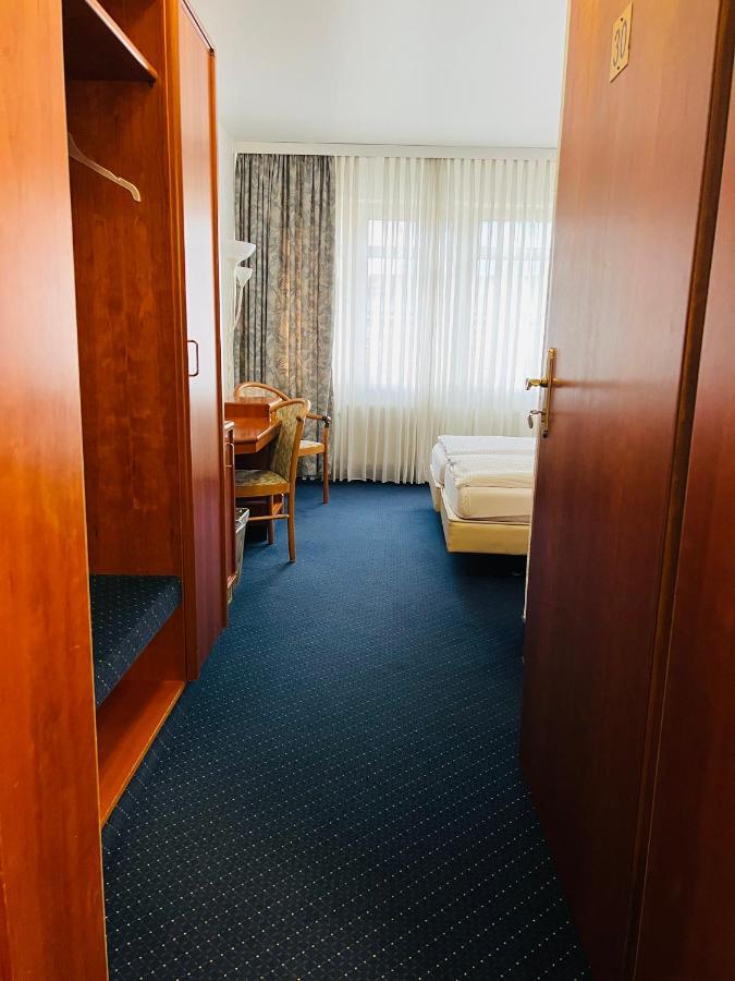 Hotel Weller Kahl Am Main Екстериор снимка