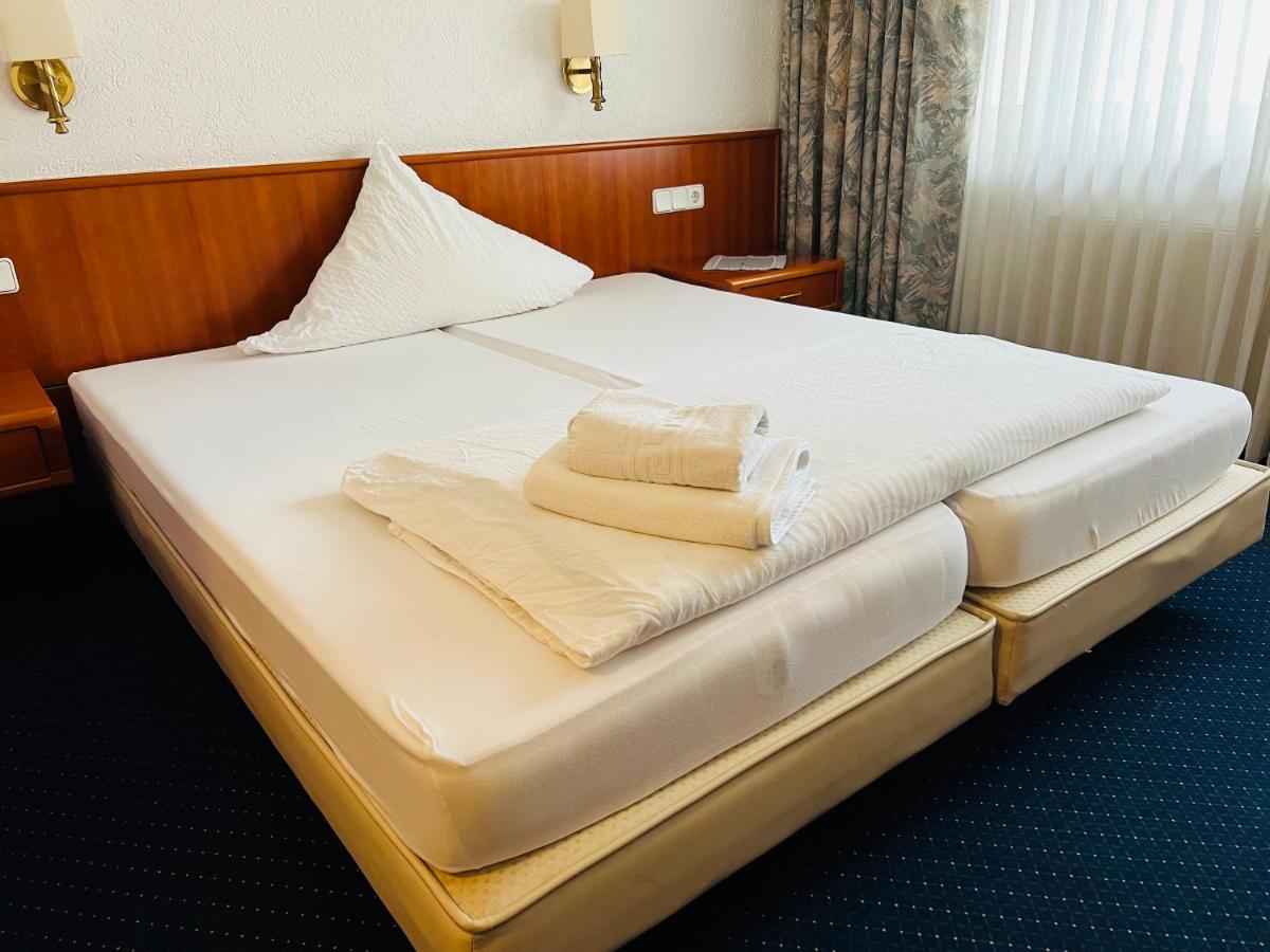 Hotel Weller Kahl Am Main Екстериор снимка